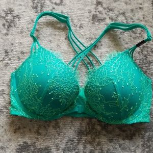 Victoria's Secret Very Sexy Push-Up Green 32D New